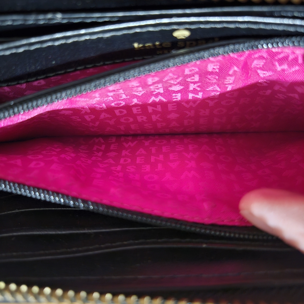 Kate Spade Black and White Animal Print Zip Around Wallet - Picture 12 of 12